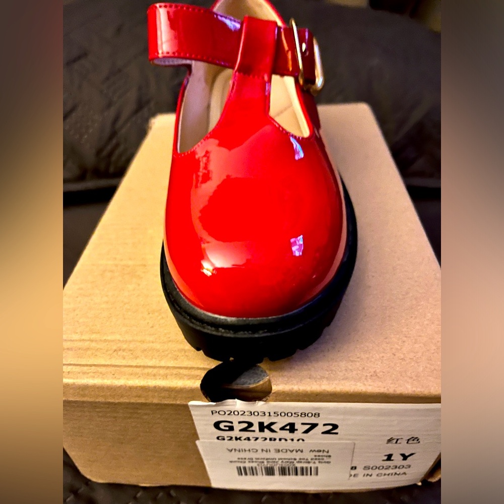 Girls Red dress shoes